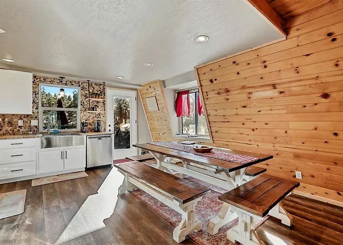 Large And Unique With A Private Hot Tub And Fire Pit With View Of Mt. Eldon Holiday home Flagstaff