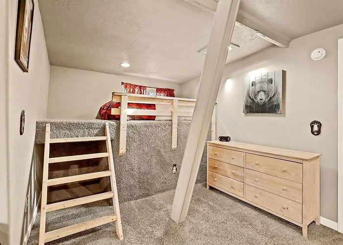 Large And Unique With A Private Hot Tub And Fire Pit With View Of Mt. Eldon Holiday home Flagstaff
