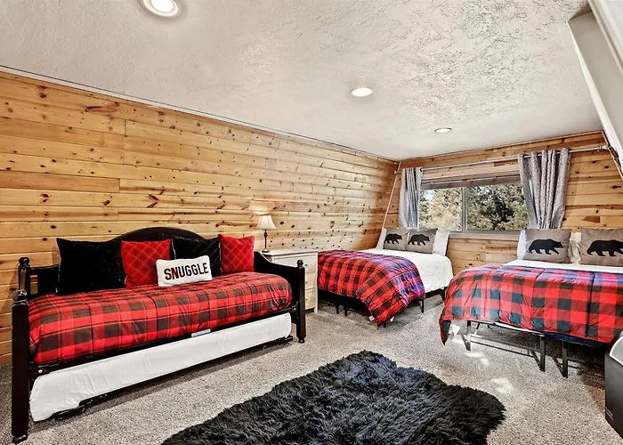 Holiday home Large And Unique With A Private Hot Tub And Fire Pit With View Of Mt. Eldon Flagstaff