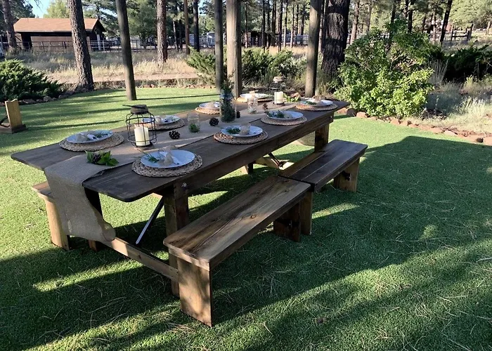 Holiday home Large And Unique With A Private Hot Tub And Fire Pit With View Of Mt. Eldon *