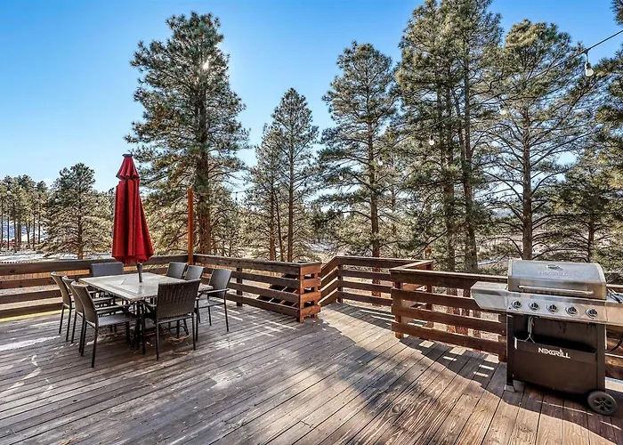 Holiday home Large And Unique With A Private Hot Tub And Fire Pit With View Of Mt. Eldon
